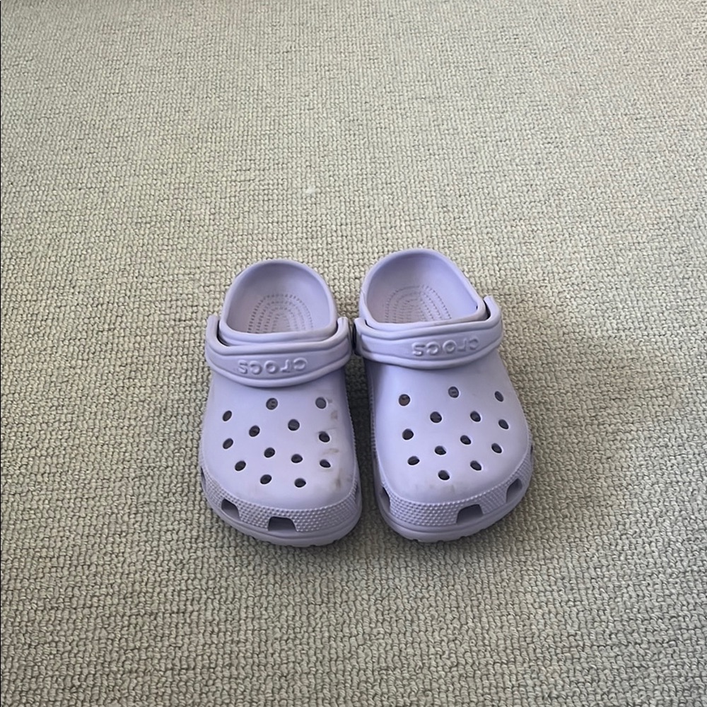 CROCS Purple Sandals with Ventilation and Heel Strap